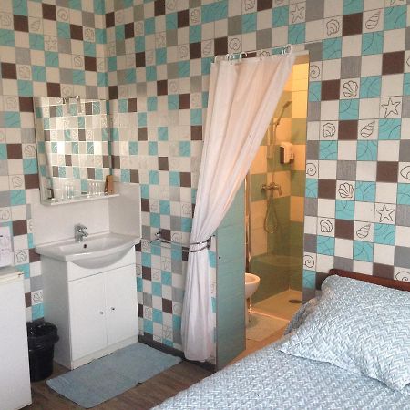 تولوز Hotel Les Violettes المظهر الخارجي الصورة
